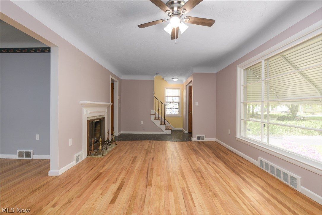 3921 Delmore Road Cleveland Heights, OH 44121 - Photo 7 of 35