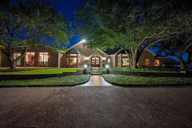 $7,500,000 | 2313 Country Spring Road, Lorena, TX 76655