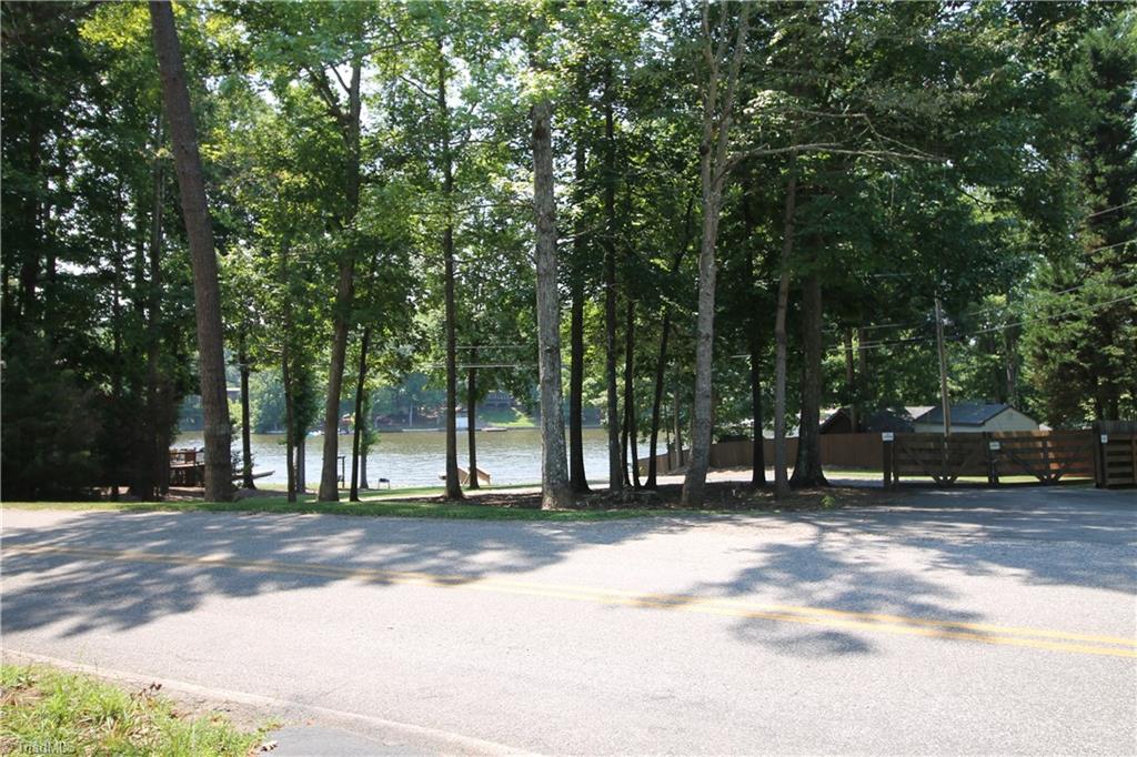 1724 Warf Road Lexington, NC 27292 - Photo 2 of 44 Gallery Image 2