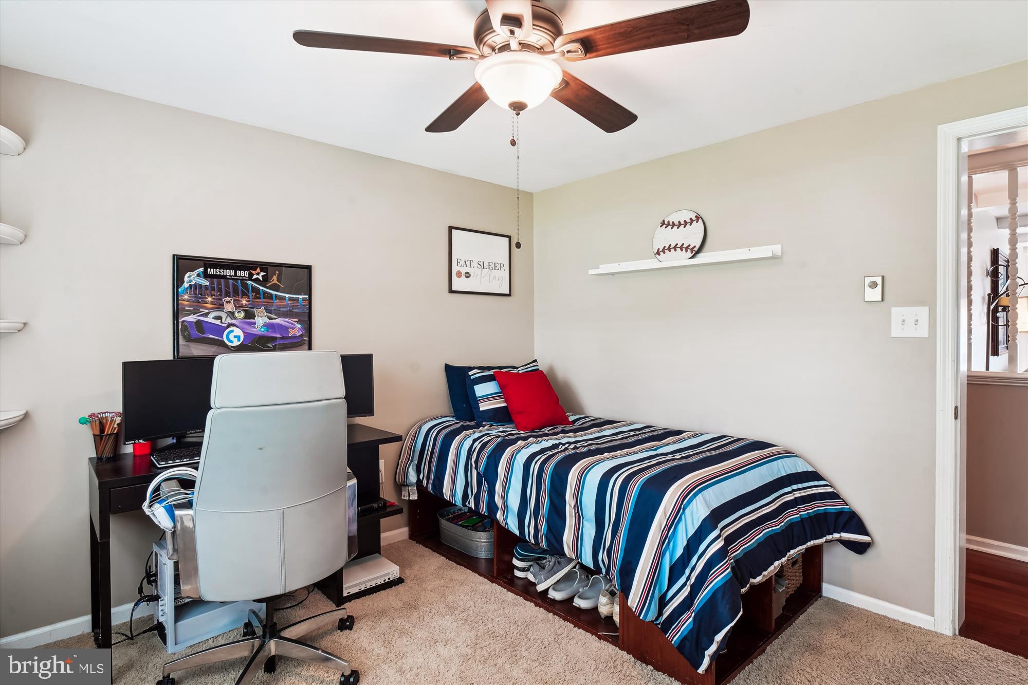 24611 Ridge Road Damascus, MD 20872 - Photo 24 of 52 Bedroom