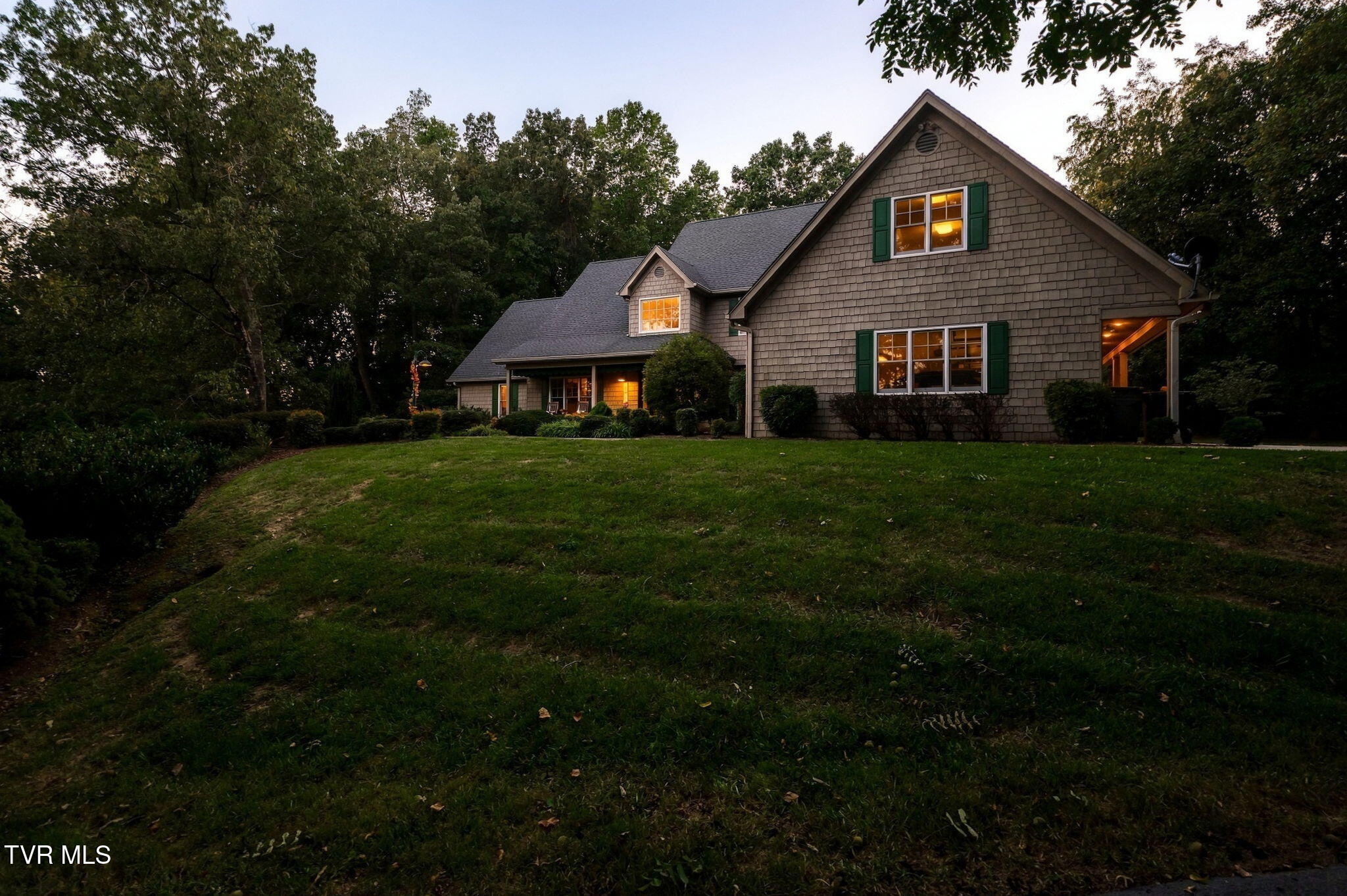 200 Trammel Road Bristol, TN 37620 - Photo 14 of 151 14-web-or-mls-005_DSC01938