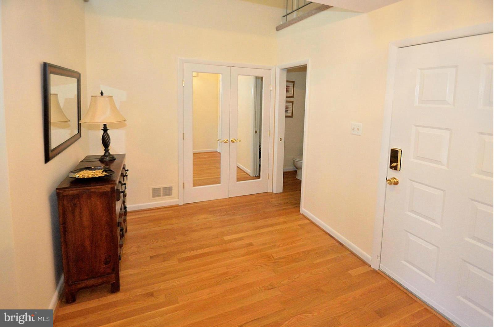 2255 Cedar Cove Court Reston, VA 20191 - Photo 2 of 29 Interior (General)