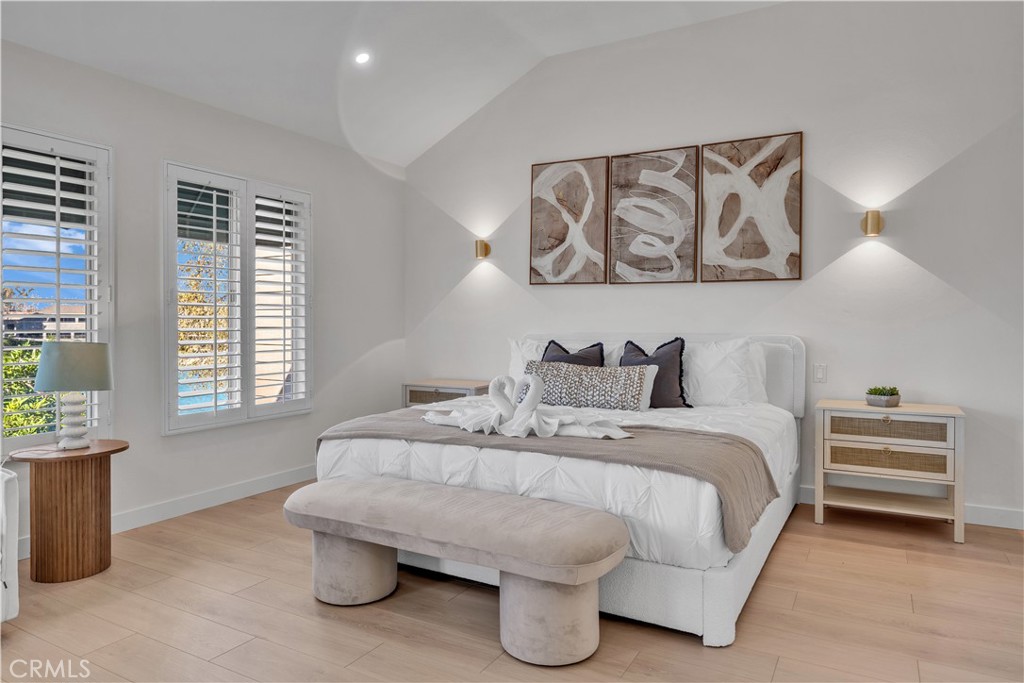 21 Lakefront Irvine, CA 92604 - Photo 14 of 39