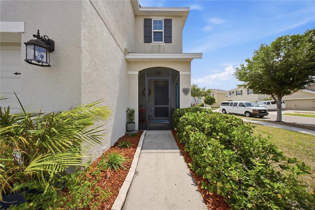 10101 Mangrove Well Road Ruskin, FL 33573 - Photo 2 of 41
