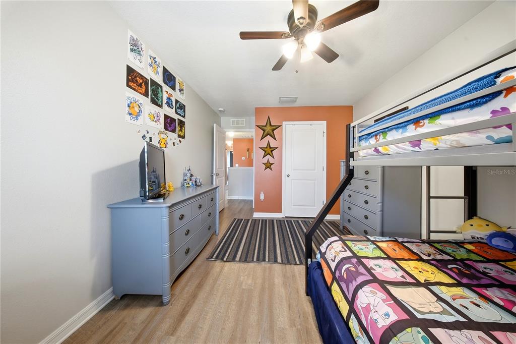 10101 Mangrove Well Road Ruskin, FL 33573 - Photo 25 of 41
