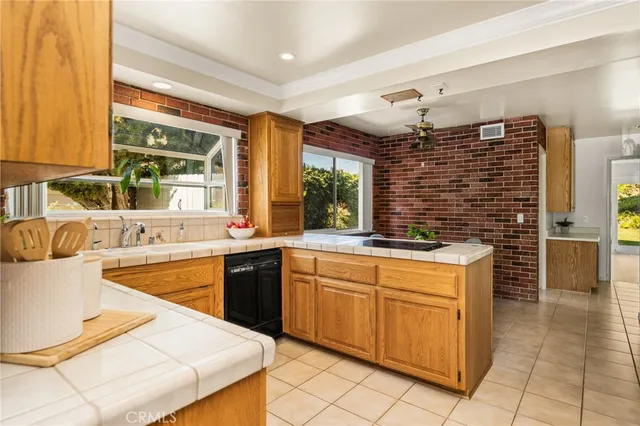 $1,349,000 | 2821 East Echo Hill Way, Orange, CA 92867