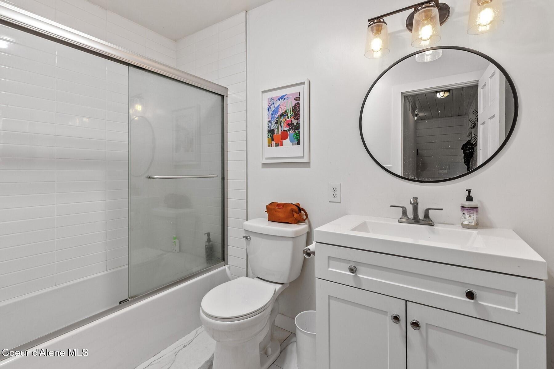 3639 East Tobler Road Hayden, ID 83835 - Photo 13 of 38 Updated Full Bathroom