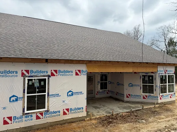 $325,000 | 418 Oswichee Road, Seale, AL 36875