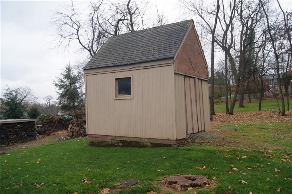 316 Glasgow Road Pittsburgh, PA 15221 - Photo 23 of 25 Gallery Image 23