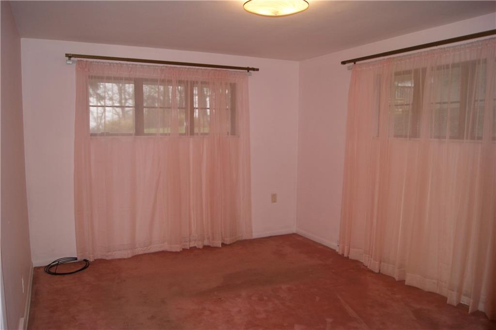 316 Glasgow Road Pittsburgh, PA 15221 - Photo 10 of 25 Gallery Image 10