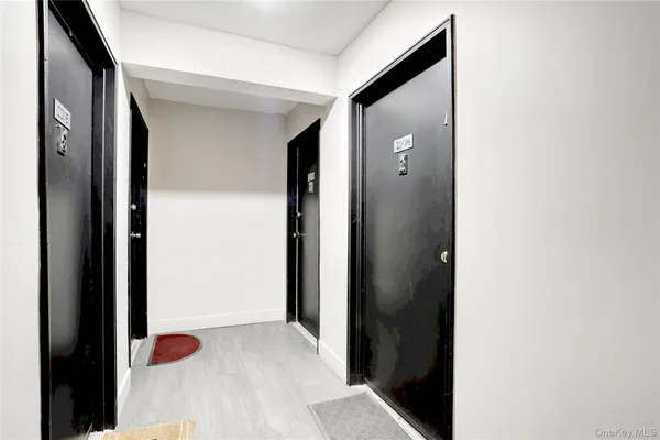 $469,000 | 220 Kearsing Parkway, Unit G, Monsey, NY 10952