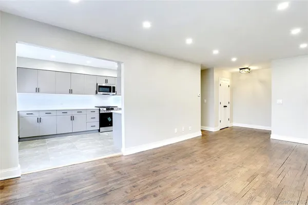 $469,000 | 220 Kearsing Parkway, Unit G, Monsey, NY 10952