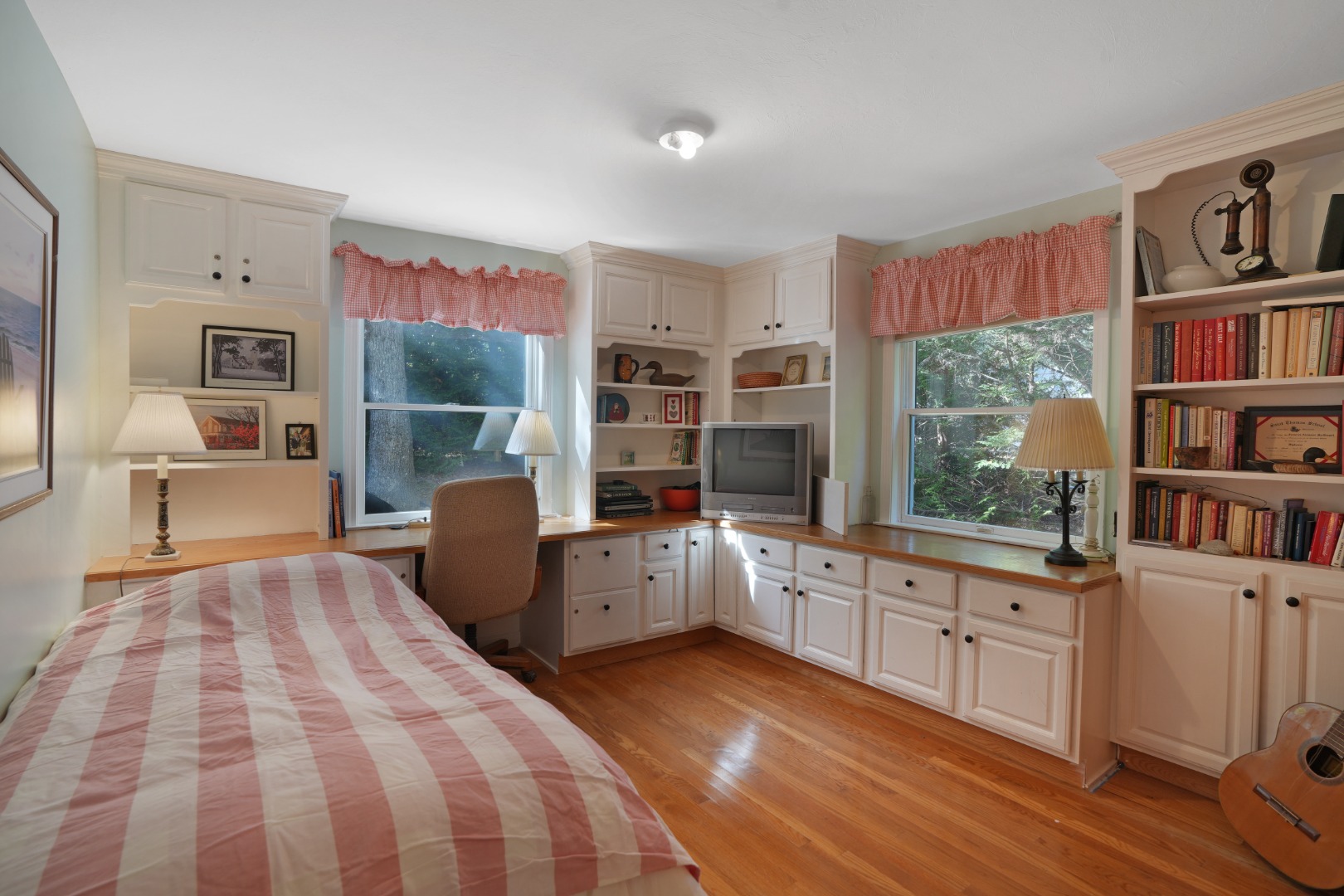 22 Old Lighthouse Road Vineyard Haven, MA 02568 - Photo 13 of 26 a bedroom with furniture and white walls