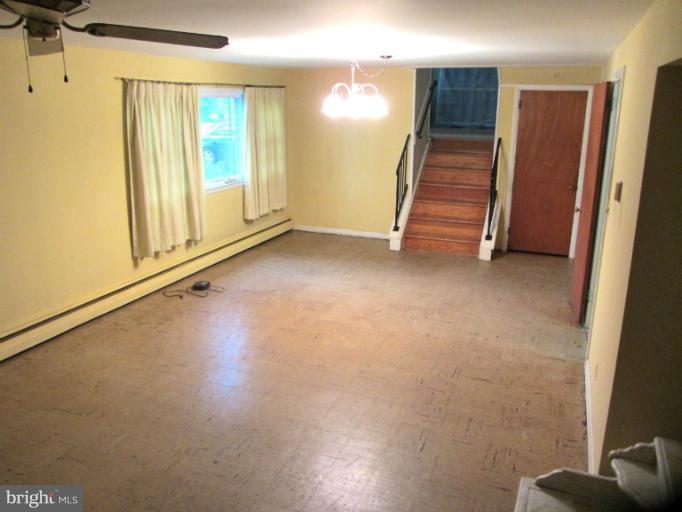 804 Seaword Road Baltimore, MD 21286 - Photo 11 of 13 Family Room