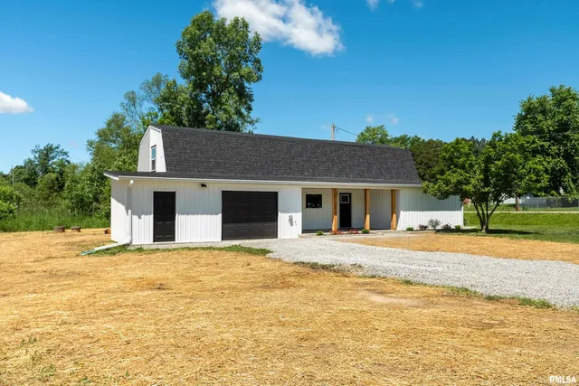 $257,400 | 5157 Herrin Road, Carterville, IL 62918