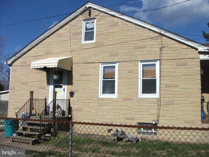4819 Beaver Dam Road Bristol, PA 19007 - Photo 1 of 15 Exterior Side