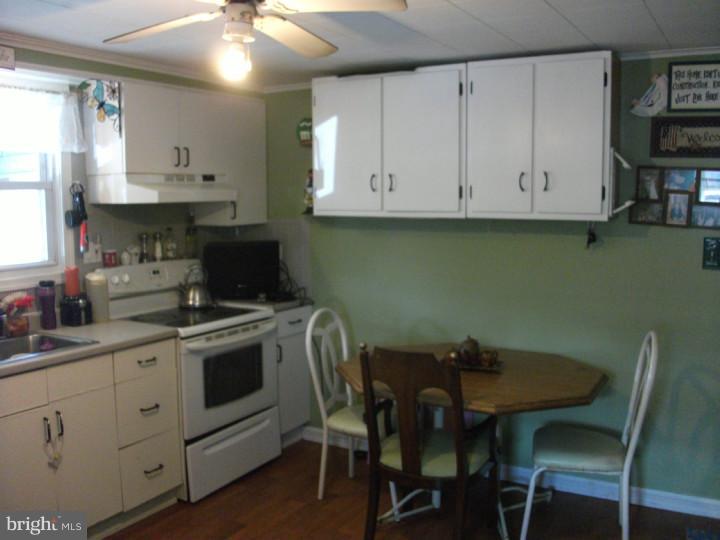 4819 Beaver Dam Road Bristol, PA 19007 - Photo 6 of 15 Kitchen