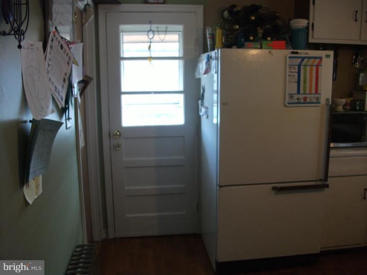 4819 Beaver Dam Road Bristol, PA 19007 - Photo 7 of 15 Kitchen