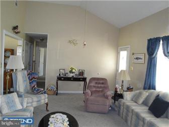 2580 Hillcrest Road Quakertown, PA 18951 - Photo 9 of 12 Living Room