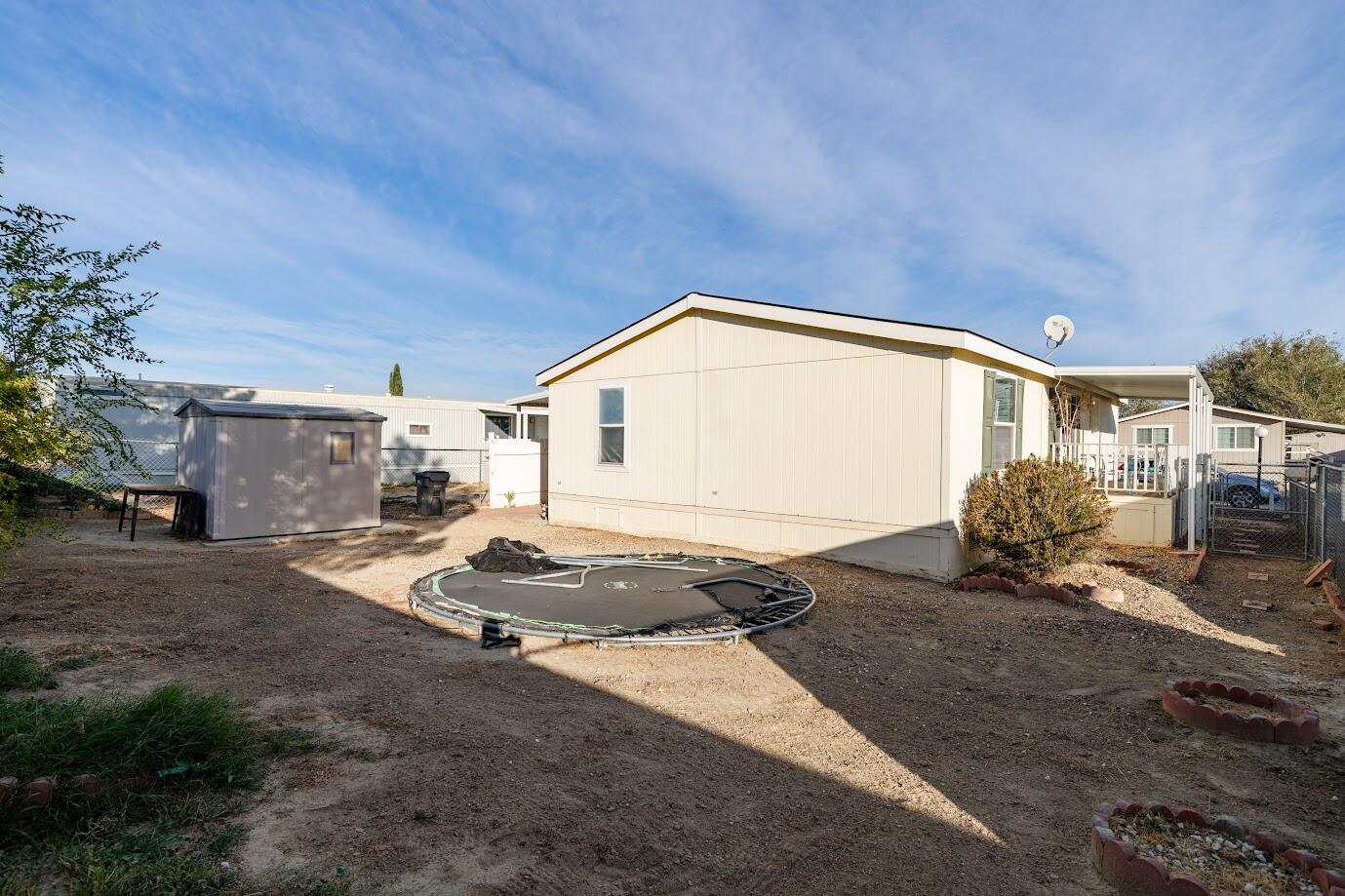 2016 Westerly Drive Rosamond, CA 93560 - Photo 20 of 20 a backyard of a house
