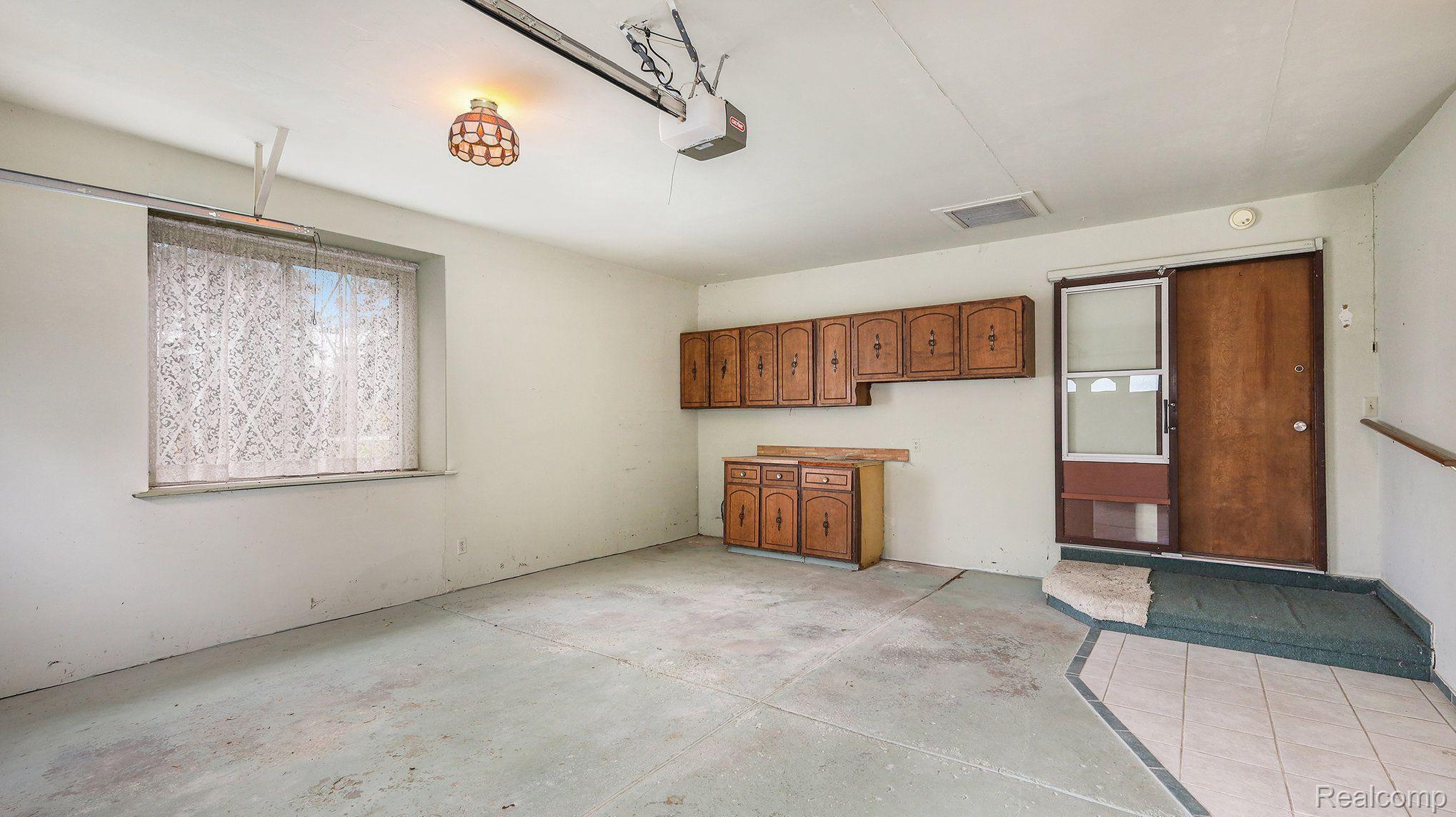 29805 Armada Ridge Road Richmond, MI 48062 - Photo 17 of 32 Gallery Image 17