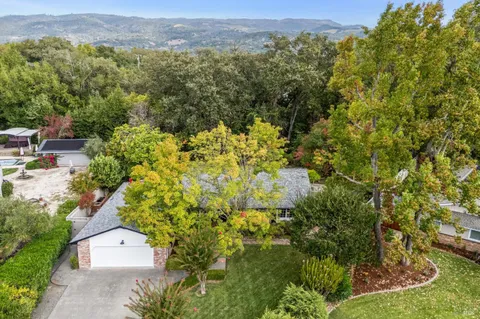 $1,950,000 | 49 Don Timoteo Court, Sonoma, CA 95476