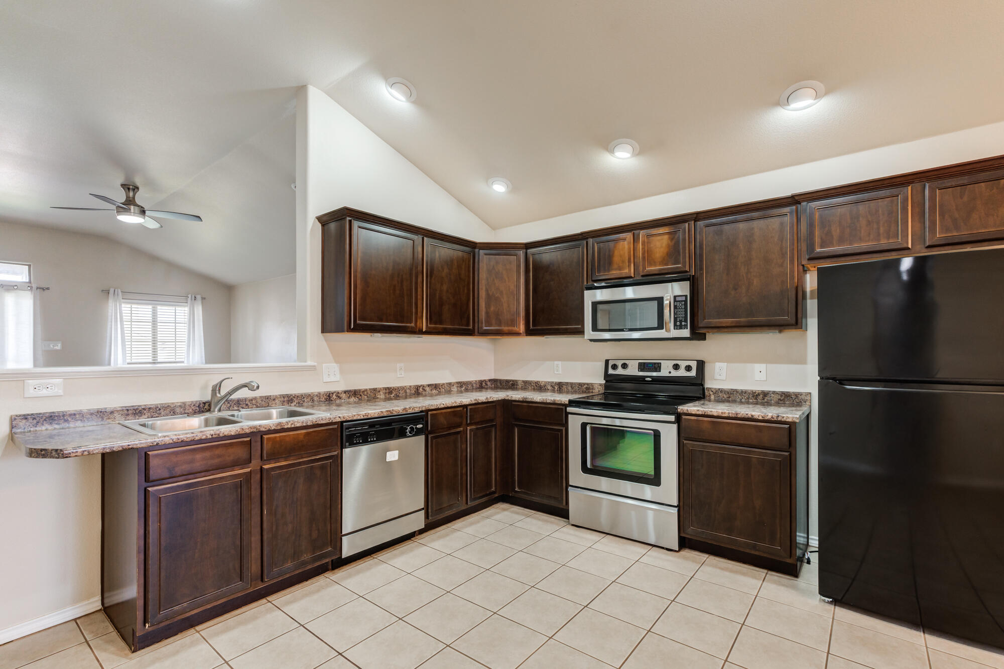 6925 95th Street Lubbock, TX 79424 - Photo 12 of 26 DSC01242_3_4_5_6