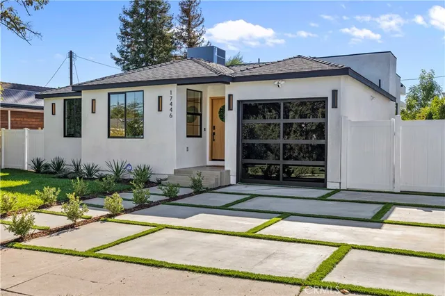 $1,899,000 | 17446 Hatteras Street, Encino, CA 91316