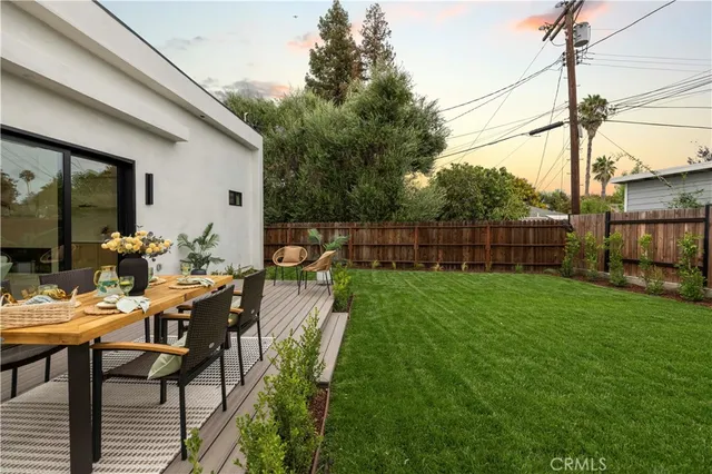 $1,899,000 | 17446 Hatteras Street, Encino, CA 91316