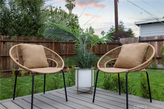 $1,899,000 | 17446 Hatteras Street, Encino, CA 91316