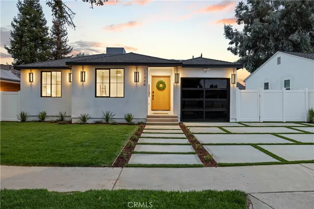 $1,899,000 | 17446 Hatteras Street, Encino, CA 91316