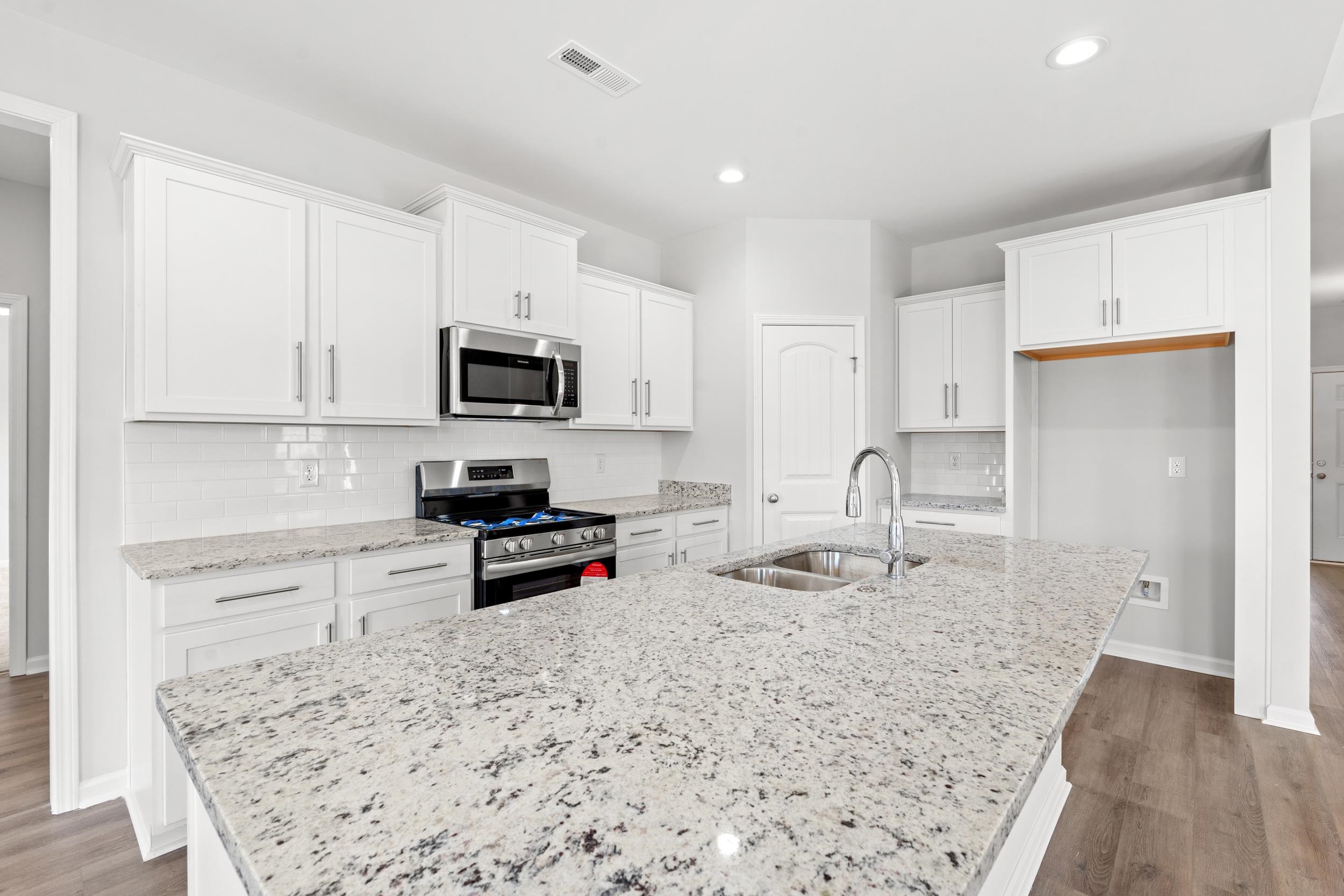 1393 Loop Circle Longs, SC 29568 - Photo 8 of 22