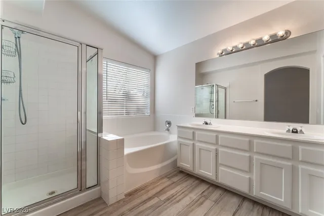 $2,250 | 8009 Radigan Avenue, Las Vegas, NV 89131