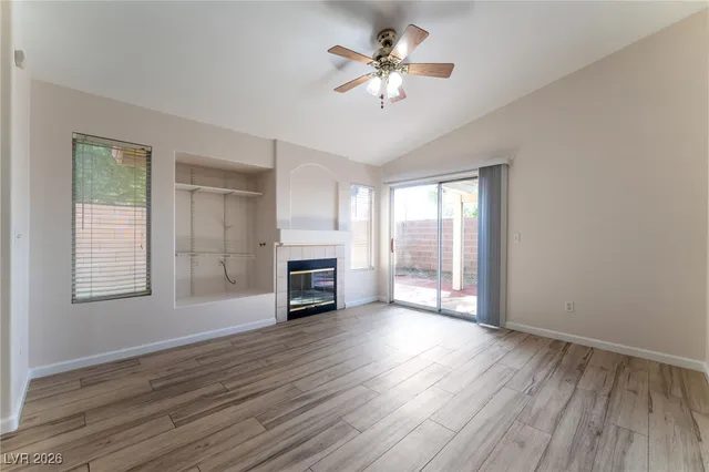 $2,250 | 8009 Radigan Avenue, Las Vegas, NV 89131