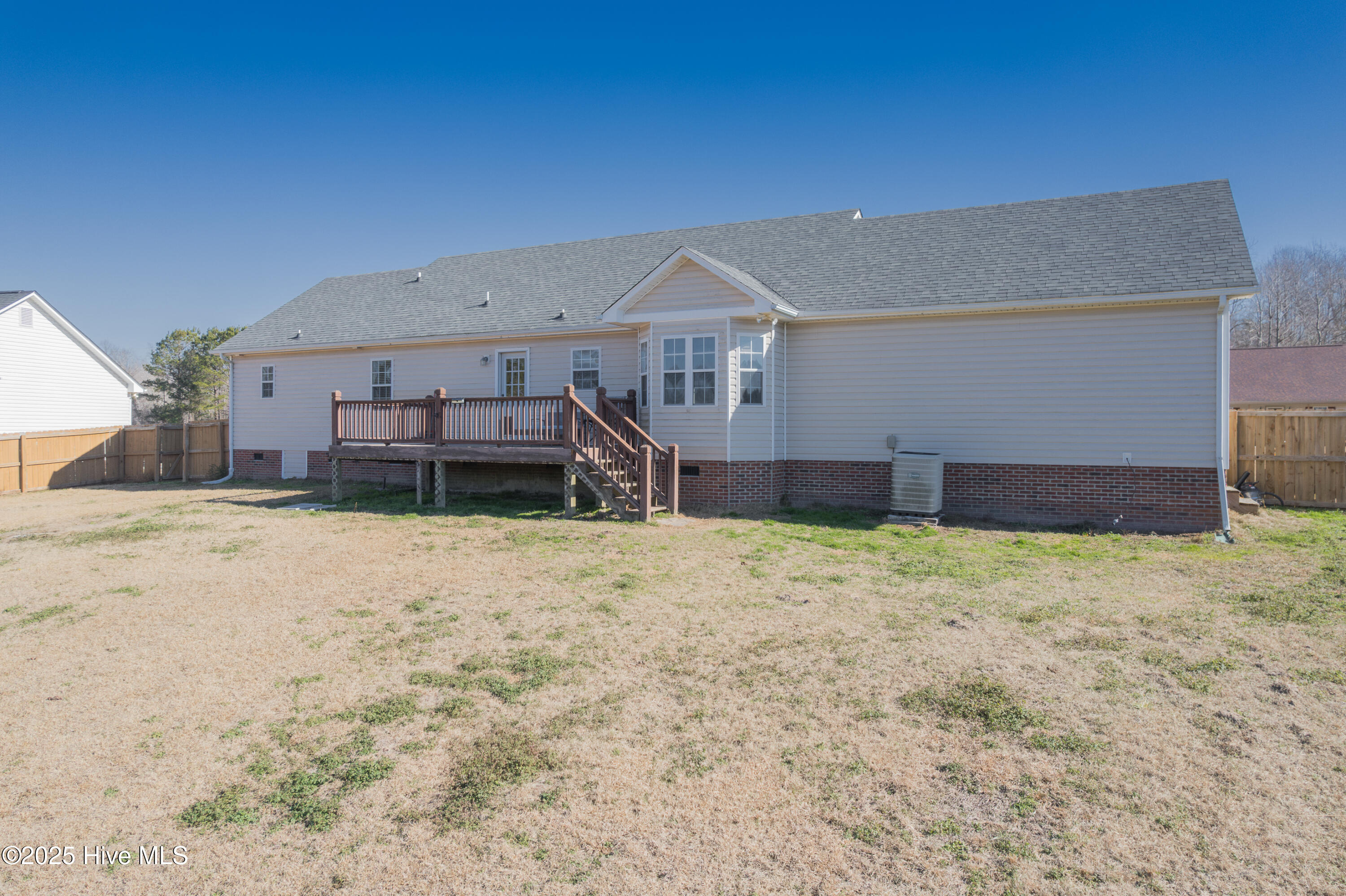 215 East Ridge Court Jacksonville, NC 28540 - Photo 42 of 55 Rear