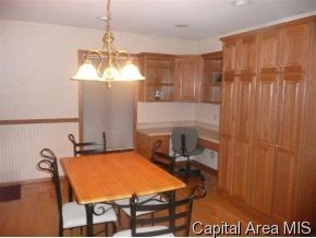 1913 Creighton Road Springfield, IL 62703 - Photo 3 of 9