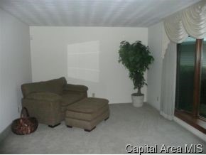 1913 Creighton Road Springfield, IL 62703 - Photo 5 of 9