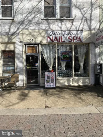 $823,000 | 565 East Nelson Avenue, Alexandria, VA 22301