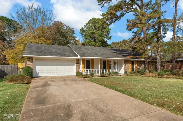 $220,000 | 6128 North Weatherby Drive, Shreveport, LA 71129