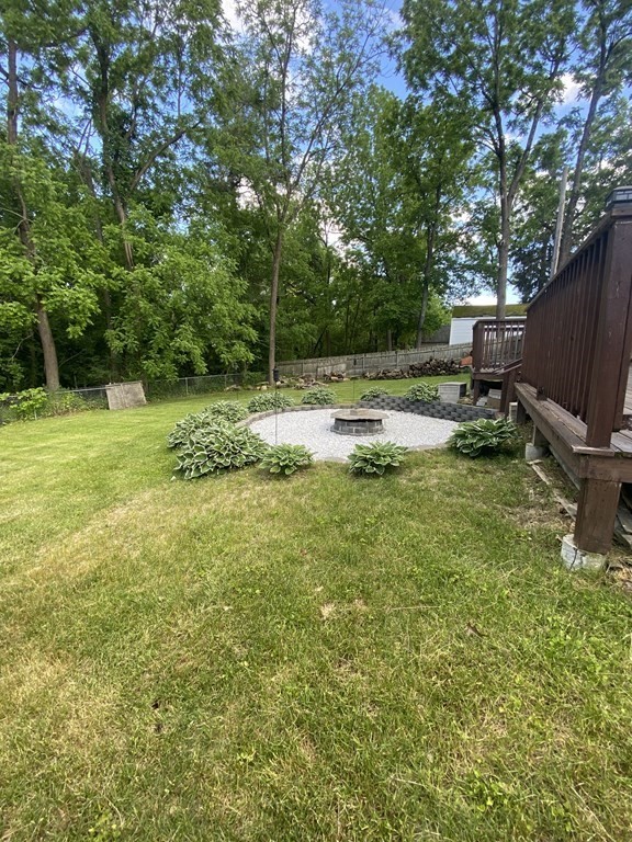 11 Maravista Road Worcester, MA 01606 - Photo 13 of 38 Gallery Image 13