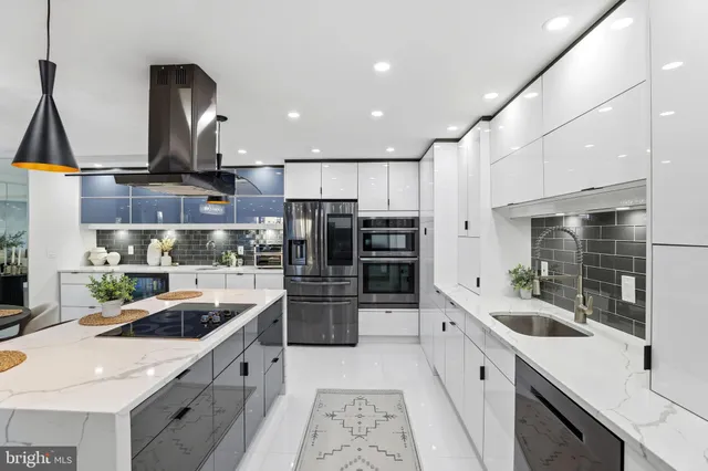 $450,000 | 6101 Edsall Road, Unit 1004, Alexandria, VA 22304