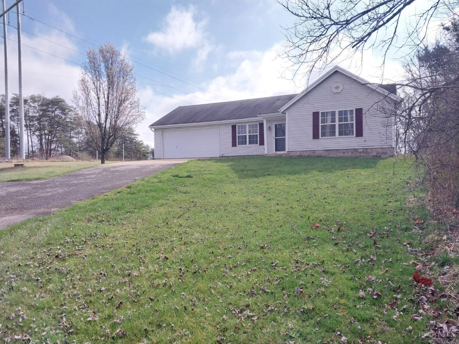 3236 Pleasant Road Hillsboro, OH 45133 - Photo 2 of 25 Gallery Image 2