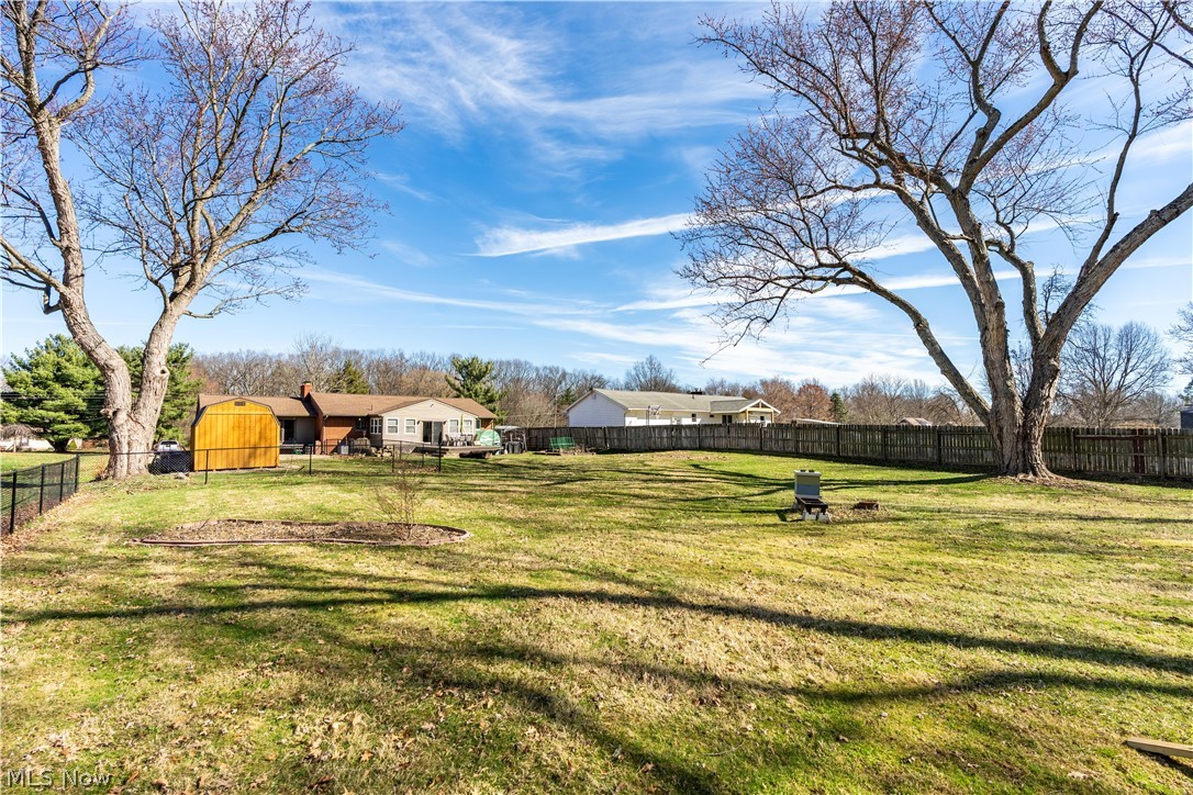 1670 Berna Road Green, OH 44312 - Photo 4 of 33