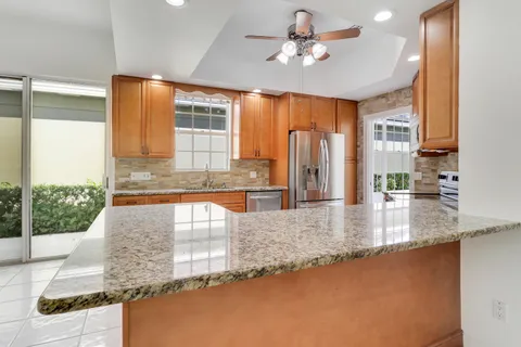 $381,500 | 220 Northwest Bentley Circle, Port St. Lucie, FL 34986