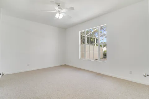 $381,500 | 220 Northwest Bentley Circle, Port St. Lucie, FL 34986