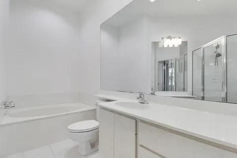 $381,500 | 220 Northwest Bentley Circle, Port St. Lucie, FL 34986