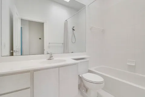 $381,500 | 220 Northwest Bentley Circle, Port St. Lucie, FL 34986
