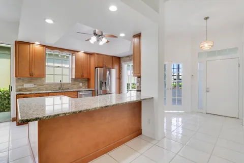 $381,500 | 220 Northwest Bentley Circle, Port St. Lucie, FL 34986