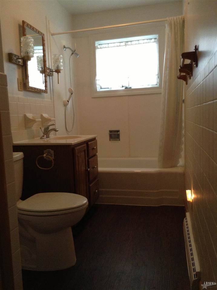 418 West Jackson Street Decatur, IN 46733 - Photo 6 of 20