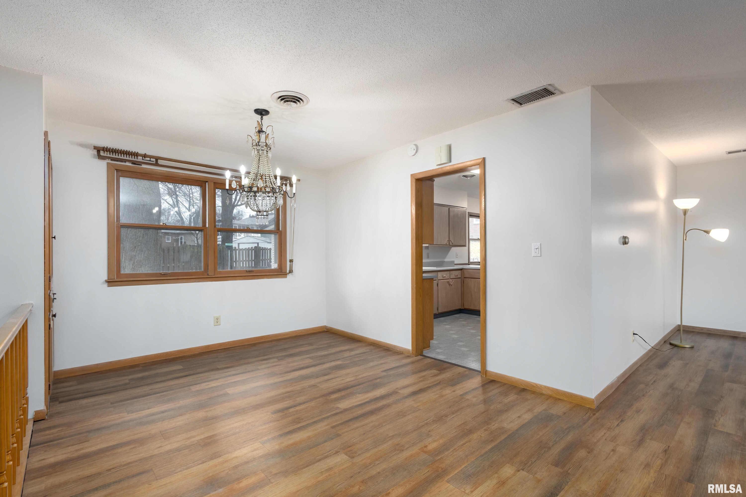 2521 Jersey Ridge Road Davenport, IA 52803 - Photo 12 of 42 Gallery Image 12